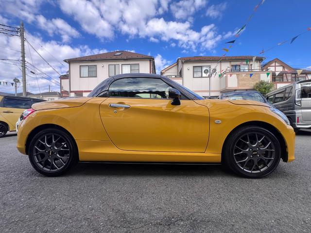 コペン ＧＲ　スポーツ　５速ＭＴ　・電動オープン　純正レカロ　純正ナビ　ＥＴＣ　ＧＲサイドスカート　オプションＨＫＳマフラー＆インパネパネル　フルセグＴＶ　ブルートゥース　ＣＤ　ＤＶＤ　シートヒーター　ＭＯＭＯステ　ＢＢＳ１６アルミ（27枚目）