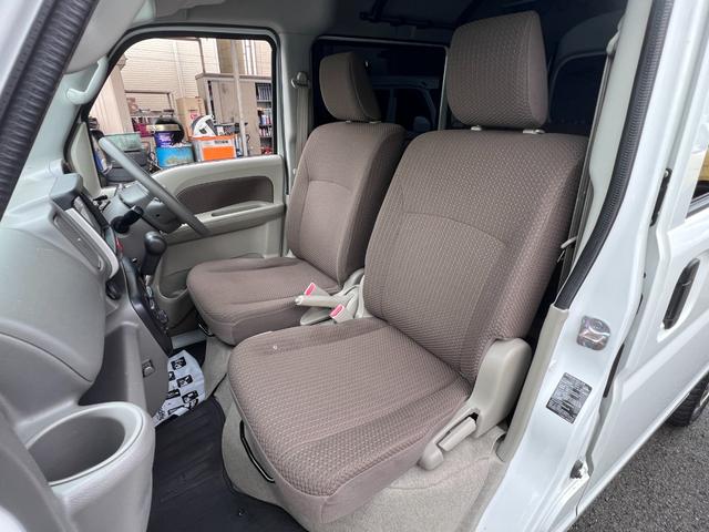 ＮＶ１００クリッパーバン ＧＸターボ　ハイルーフ　・社外ナビ　Ｂカメラ　１．５インチＵＰサス　ルーフラック　ロッドホルダー　リア５面スモークフィルム　社外１５インチアルミ　ＣＤ　ＤＶＤ　ＵＳＢ　ワンセグＴＶ　ＢＴ接続　スキッドプレート　ラバーマット（9枚目）