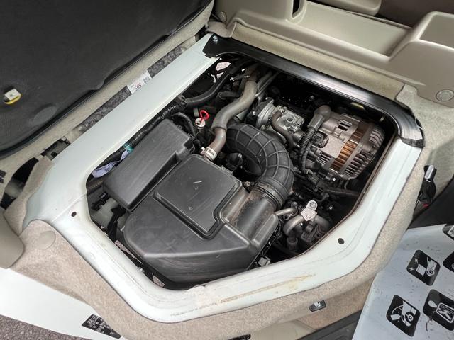 ＮＶ１００クリッパーバン ＧＸターボ　ハイルーフ　・社外ナビ　Ｂカメラ　１．５インチＵＰサス　ルーフラック　ロッドホルダー　リア５面スモークフィルム　社外１５インチアルミ　ＣＤ　ＤＶＤ　ＵＳＢ　ワンセグＴＶ　ＢＴ接続　スキッドプレート　ラバーマット（38枚目）