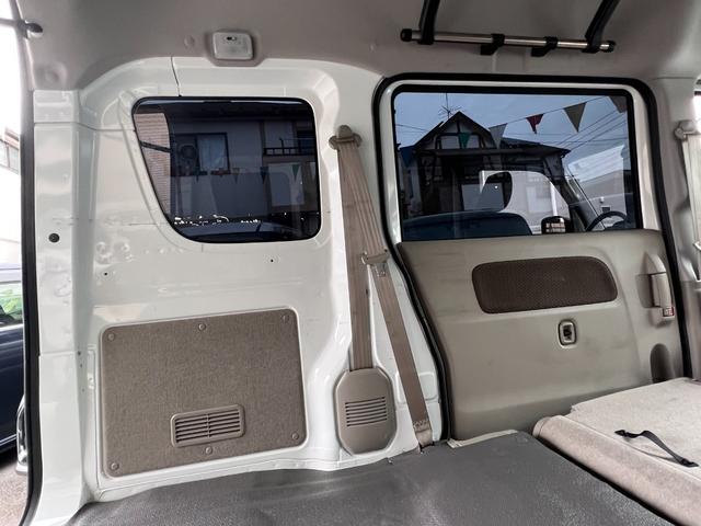 ＮＶ１００クリッパーバン ＧＸターボ　ハイルーフ　・社外ナビ　Ｂカメラ　１．５インチＵＰサス　ルーフラック　ロッドホルダー　リア５面スモークフィルム　社外１５インチアルミ　ＣＤ　ＤＶＤ　ＵＳＢ　ワンセグＴＶ　ＢＴ接続　スキッドプレート　ラバーマット（40枚目）