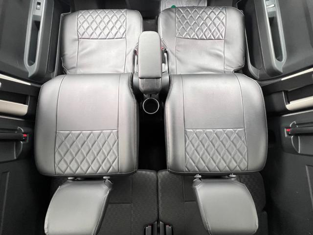 ハイゼットカーゴ クルーズターボ 4WD ・視界補助パック&バックカメラ ストラーダナビ 前後ドラレコ ETC2.0 黒革調シートカバー フルセグTV CD DVD BT接続 アームレスト フロア&荷室マット サイドバイザー スマートアシスト(7枚目)