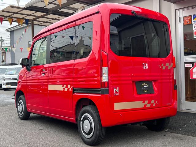 N-VAN+スタイル ファン・ターボ ・純正8型ディスプレイオーディオ Bカメラ アドバンスドルームミラー 純正前後ドラレコ&ETC2.0 カープレイ アンドロイドオート BT接続 ルーフコンソール 無限フロアマット フードラッピング(6枚目)