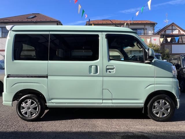 ハイゼットカーゴ クルーズ　４ＷＤ　５速ＭＴ　・純正ディスプレイオーディオ　ＣＤ　ＤＶＤ　ＵＳＢ　オプション（ＬＥＤフォグランプ／ルーフエンドスポイラー／マルチレール／ハンガーバー／リア５面＆セパレーターカーテン／フロアマット／サイドバイザー）（26枚目）