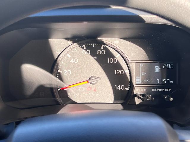 ハイゼットカーゴ クルーズ　４ＷＤ　５速ＭＴ　・純正ディスプレイオーディオ　ＣＤ　ＤＶＤ　ＵＳＢ　オプション（ＬＥＤフォグランプ／ルーフエンドスポイラー／マルチレール／ハンガーバー／リア５面＆セパレーターカーテン／フロアマット／サイドバイザー）（40枚目）