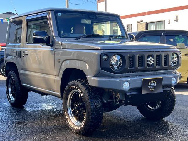 ジムニー ＸＣターボ　４ＷＤ　５速ＭＴ　・ＪＡＯＳリフトＵＰセット　鍛造アルミ　ケンウッド９型ナビ　Ｂカメラ　フルセグＴＶ　ＢＴ接続　ＥＴＣ　茶革調シートカバー　社外前後バンパー＆プレート＆マフラー＆テールランプ　ラノーズＥＣＵハイオク仕様（5枚目）