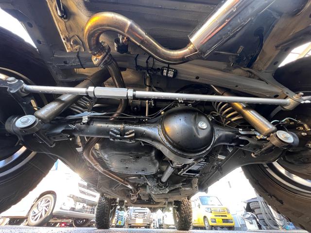 ジムニー ＸＣターボ　４ＷＤ　５速ＭＴ　・ＪＡＯＳリフトＵＰセット　鍛造アルミ　ケンウッド９型ナビ　Ｂカメラ　フルセグＴＶ　ＢＴ接続　ＥＴＣ　茶革調シートカバー　社外前後バンパー＆プレート＆マフラー＆テールランプ　ラノーズＥＣＵハイオク仕様（39枚目）