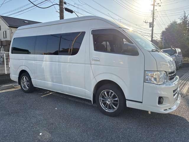 ハイエースバン SロングワイドDX GLパッケージ スーパーロング ハイルーフワイドボディ 4WD GLパッケージ 社外ナビTVバックモニター Wエアコン リアヒーター フロントスポイラー 17インチアルミ ETC(2枚目)