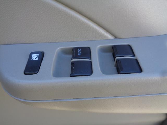 �O���[���t���b�O���l�X�@�t���[�_�C�A���O�W�O�O�W�O�U�O�X�W�R�ɂ��₢���킹���������B�f�����������Ɠ`���Ē�����΁A���b���X���[�Y�ɐi�݂܂��B���񂲘A�����҂����Ă���܂��I�I