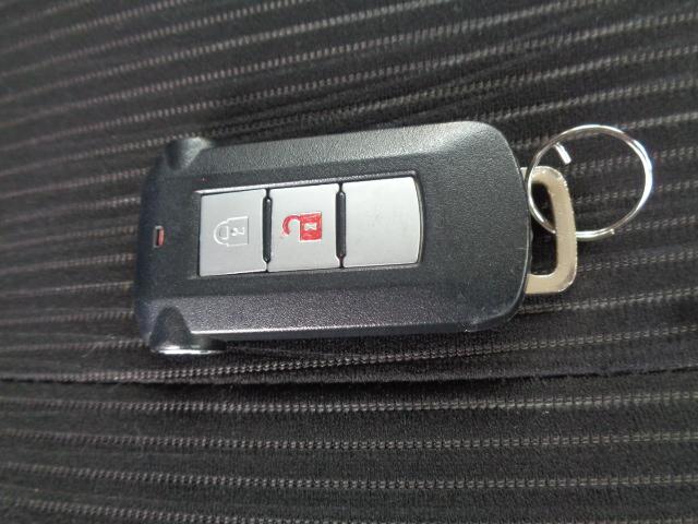 デイズルークス Ｘ　Ｖセレクション　両側電動スライド　アイドリングストップ　アラウンドビューモニター　衝突被害軽減システム　ＥＳＣ　サイドエアバッグ　純正アルミ（20枚目）