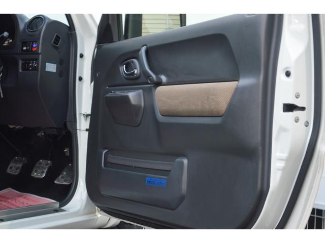 ジムニー ランドベンチャー　Ｋ３　Ｔｙｐｅ－Ｒ仕様　５ＭＴ　１０型　前後バンパー／スキッドプレート／２．５インチリフトアップ／マフラー　ナビ／ＥＴＣ／ドラレコ（32枚目）