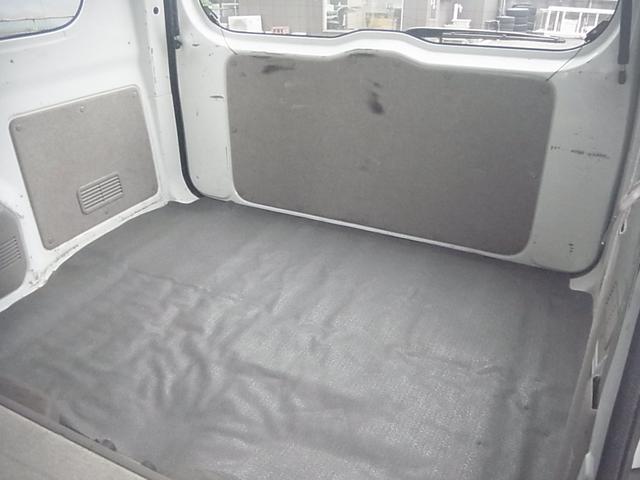 エブリイ ＰＡ　オートマ５速２速発進　エアコン　パワステ　エアバック　ナビ　５ドア（12枚目）