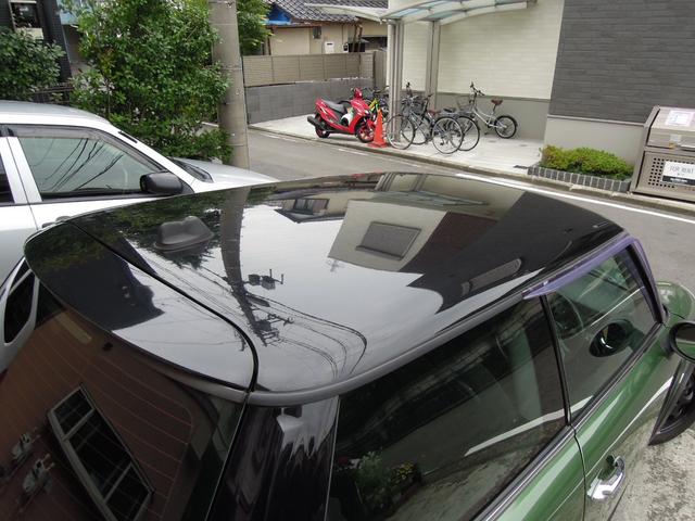 ＭＩＮＩ クーパー　キーレスキー２本　革巻きハンドル　オートＨＩＤヘッドライト　社外アルミホイール　ＣＤ　ＡＵＸ　オンダッシュナビ　ワンセグＴＶ（7枚目）