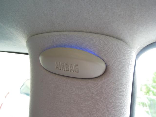 ＭＩＮＩ クーパー　キーレスキー２本　革巻きハンドル　オートＨＩＤヘッドライト　社外アルミホイール　ＣＤ　ＡＵＸ　オンダッシュナビ　ワンセグＴＶ（32枚目）