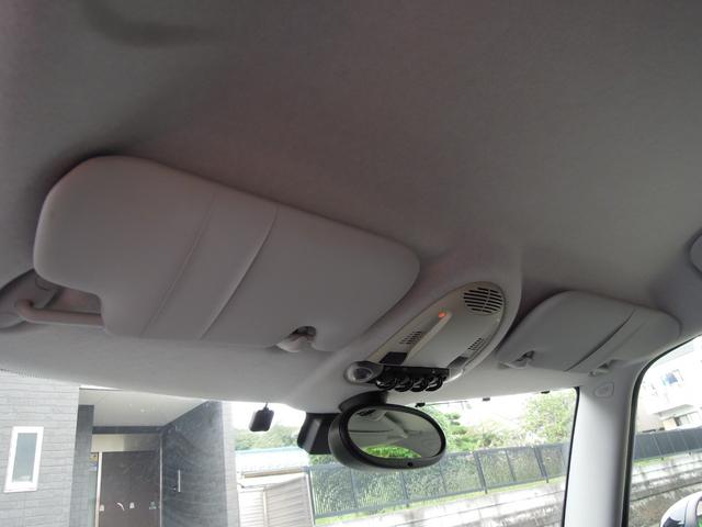 ＭＩＮＩ クーパー　キーレスキー２本　革巻きハンドル　オートＨＩＤヘッドライト　社外アルミホイール　ＣＤ　ＡＵＸ　オンダッシュナビ　ワンセグＴＶ（36枚目）