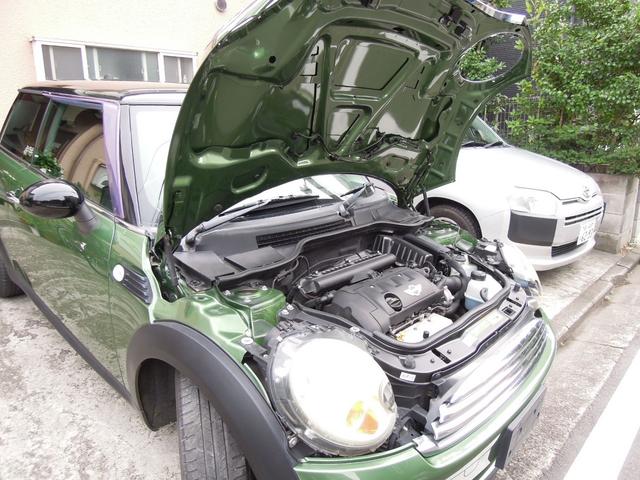 ＭＩＮＩ クーパー　キーレスキー２本　革巻きハンドル　オートＨＩＤヘッドライト　社外アルミホイール　ＣＤ　ＡＵＸ　オンダッシュナビ　ワンセグＴＶ（42枚目）