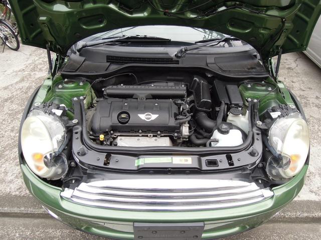 ＭＩＮＩ クーパー　キーレスキー２本　革巻きハンドル　オートＨＩＤヘッドライト　社外アルミホイール　ＣＤ　ＡＵＸ　オンダッシュナビ　ワンセグＴＶ（43枚目）