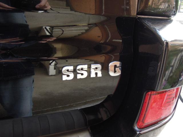 ハイラックスサーフ ＳＳＲ－Ｇ　パートタイム４ＷＤ　リフトアップ　ＬＥＸＸＥＬアウトロー１７インチアルミ　グッドリッチタイヤ　社外ヘッドライト＆テールランプ　バックドアウィンドウ開閉　禁煙　ケンウッドナビ　ＴＶ　バックカメラ　ＤＶＤ（13枚目）
