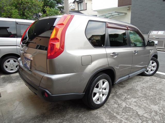 エクストレイル ２０Ｘ　禁煙　ワンオーナー　パートタイム４ＷＤ　純正ナビ　フルセグＴＶ　バックカメラ　スマートキー　オートＨＩＤライト　オートエアコン　純正１７インチアルミ　ＥＴＣ　記録簿　取説（7枚目）