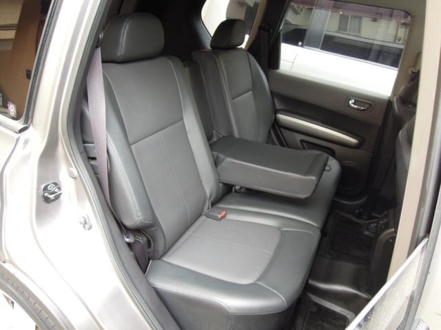 エクストレイル ２０Ｘ　禁煙　ワンオーナー　パートタイム４ＷＤ　純正ナビ　フルセグＴＶ　バックカメラ　スマートキー　オートＨＩＤライト　オートエアコン　純正１７インチアルミ　ＥＴＣ　記録簿　取説（39枚目）