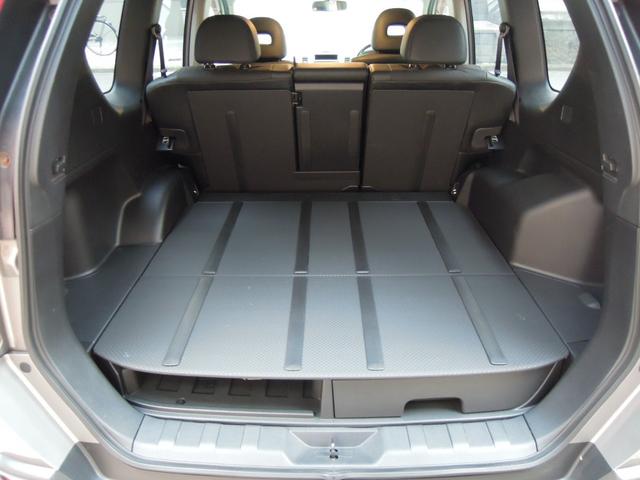 エクストレイル ２０Ｘ　禁煙　ワンオーナー　パートタイム４ＷＤ　純正ナビ　フルセグＴＶ　バックカメラ　スマートキー　オートＨＩＤライト　オートエアコン　純正１７インチアルミ　ＥＴＣ　記録簿　取説（41枚目）