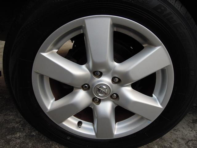 エクストレイル ２０Ｘ　禁煙　ワンオーナー　パートタイム４ＷＤ　純正ナビ　フルセグＴＶ　バックカメラ　スマートキー　オートＨＩＤライト　オートエアコン　純正１７インチアルミ　ＥＴＣ　記録簿　取説（56枚目）