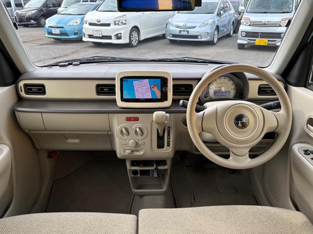 アルトラパン Ｌ　衝突被害軽減ブレーキ　ナビＴＶ　ＤＶＤ再生　ＣＤ　ＵＳＢ　Ｂｌｕｅｔｏｏｔｈ　ウーハー　前後ドラレコ　ＥＴＣ　スマートキー　盗難＆横滑防止装置　シートヒーター　電動格納ドアミラー　ドアバイザー　禁煙車（9枚目）