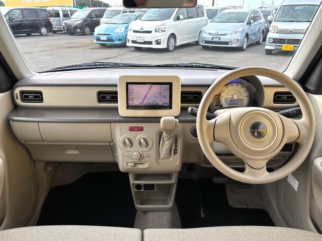 アルトラパン Ｇ　衝突被害軽減ブレーキ　ナビＴＶ　ＤＶＤ再生　ＴＶキット　ＣＤ　ＡＵＸ　ＵＳＢ　Ｂｌｕｅｔｏｏｔｈ　ＥＴＣ　スマートキー＆プッシュスタート　盗難＆横滑り防止装置　ドアバイザー　タイミングチェーン　禁煙車（9枚目）