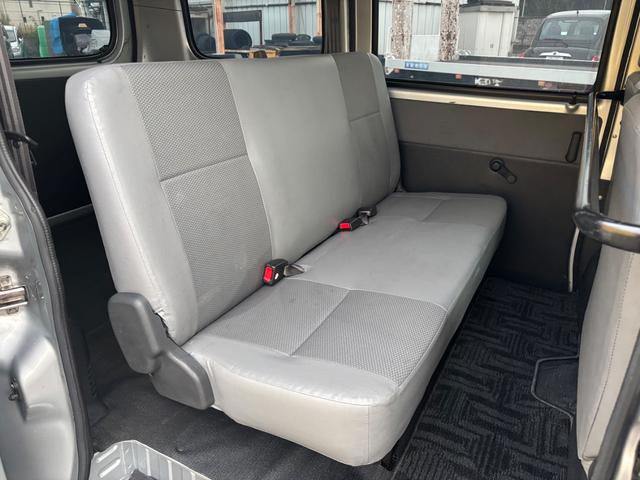 ライトエースバン ＧＬ　４ＷＤ　純正ナビＴＶ　ＣＤ　ＡＵＸ　Ｂｌｕｅｔｏｏｔｈ　ＥＴＣ　キーレス　リアヒーター　リアフォグ　Ｗエアバッグ　ＡＢＳ　センターデフロック　電動ドアミラー　ドアバイザー　タイミングチェーン　５人乗り（15枚目）
