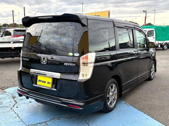 ステップワゴンスパーダ Z 1オーナー車 禁煙車 ガラスルーフ 無限エアロ 両側パワースライドドア ナビTV バックカメラ DVD再生 CD USB ETC スマートキー 盗難&横滑り防止装置 パドルシフト ドアミラーウィンカー(8枚目)