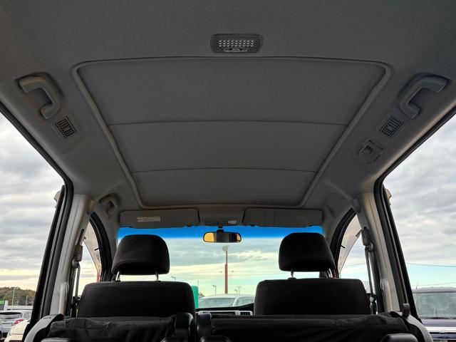 ステップワゴンスパーダ Z 1オーナー車 禁煙車 ガラスルーフ 無限エアロ 両側パワースライドドア ナビTV バックカメラ DVD再生 CD USB ETC スマートキー 盗難&横滑り防止装置 パドルシフト ドアミラーウィンカー(10枚目)