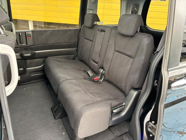 ステップワゴンスパーダ Z 1オーナー車 禁煙車 ガラスルーフ 無限エアロ 両側パワースライドドア ナビTV バックカメラ DVD再生 CD USB ETC スマートキー 盗難&横滑り防止装置 パドルシフト ドアミラーウィンカー(19枚目)