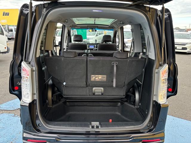 ステップワゴンスパーダ Z 1オーナー車 禁煙車 ガラスルーフ 無限エアロ 両側パワースライドドア ナビTV バックカメラ DVD再生 CD USB ETC スマートキー 盗難&横滑り防止装置 パドルシフト ドアミラーウィンカー(34枚目)