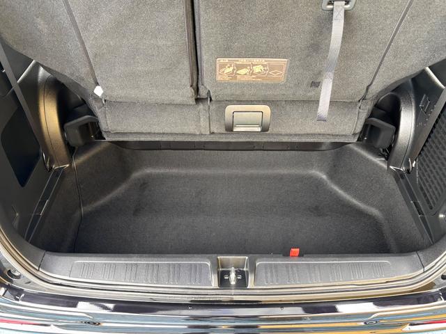 ステップワゴンスパーダ Z 1オーナー車 禁煙車 ガラスルーフ 無限エアロ 両側パワースライドドア ナビTV バックカメラ DVD再生 CD USB ETC スマートキー 盗難&横滑り防止装置 パドルシフト ドアミラーウィンカー(39枚目)