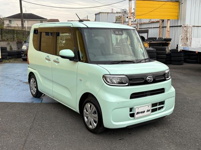 キーレス連動電動格納ドアミラー☆オートＬＥＤヘッドライト☆ドアバイザー☆ＵＶカットプライバシーガラス☆左パワースライドドア☆右スライドドアオートクロージャー☆スマートキー＆プッシュスタート☆保証書☆