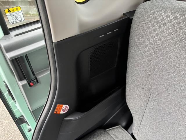 リアシート左右に小物入れ☆