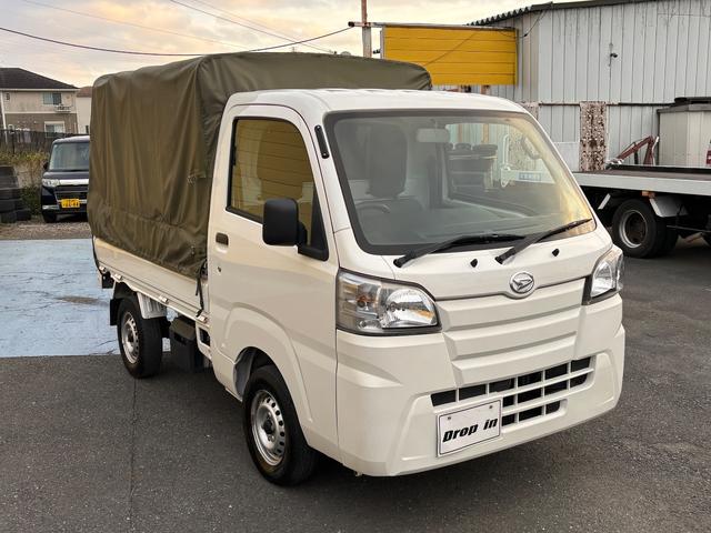 ハイゼットトラック スタンダード 1オーナー 禁煙車 幌付き エアコン パワーステアリング 社外ナビTV CD FM&AMラジオ ETC アクセサリー電源 運転席エアバッグ ABS ヘッドライトレベライザー 取扱説明書 保証書 記録簿(3枚目)