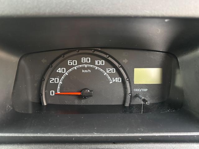 ハイゼットトラック スタンダード 1オーナー 禁煙車 幌付き エアコン パワーステアリング 社外ナビTV CD FM&AMラジオ ETC アクセサリー電源 運転席エアバッグ ABS ヘッドライトレベライザー 取扱説明書 保証書 記録簿(24枚目)