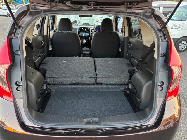 ノート Ｘ　ＤＩＧ－Ｓ　衝突被害軽減ブレーキ　車線逸脱警報　純正ナビＴＶ　ＤＶＤ再生　全方位モニター　ＣＤ　ＡＵＸ　ＵＳＢ　Ｂｌｕｅｔｏｏｔｈ　ＥＴＣ　インテリキー　オートライト　ドアミラーウインカー　ドアバイザー　禁煙車（26枚目）