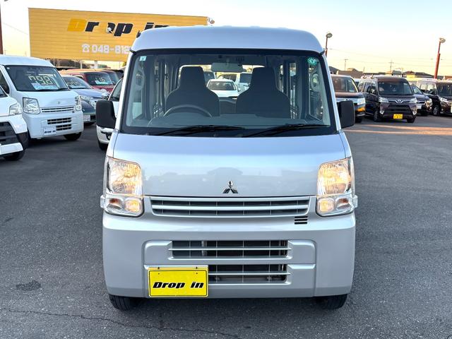ミニキャブバン Ｍ　１オーナー　禁煙車　記録簿　５ＡＧＳ　ナビ　フルセグＴＶ　バックカメラ　ＤＶＤ再生　ＴＶキャンセラー　ＣＤ　Ｂｌｕｅｔｏｏｔｈ　ドラレコ　ＥＴＣ　Ｗエアバッグ　ＡＢＳ　ドアバイザー　ＵＶカットガラス（22枚目）