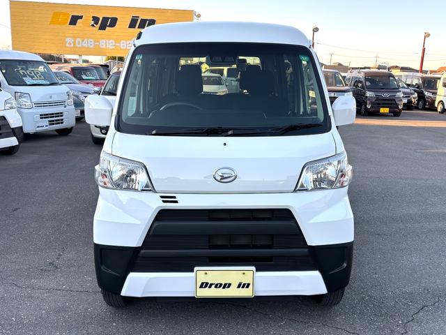 ハイゼットカーゴ クルーズＳＡＩＩＩ　衝突被害軽減ブレーキ　車線逸脱警報　社外ナビ　バックカメラ　ＣＤ　ＡＵＸ　Ｂｌｕｅｔｏｏｔｈ　ドラレコ　ＥＴＣ　オートハイビーム　電動格納ドアミラー　キーレス　アイドリングストップ　禁煙車　記録簿（2枚目）