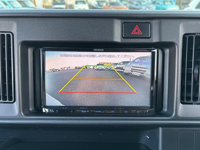 ハイゼットカーゴ クルーズＳＡＩＩＩ　衝突被害軽減ブレーキ　車線逸脱警報　社外ナビ　バックカメラ　ＣＤ　ＡＵＸ　Ｂｌｕｅｔｏｏｔｈ　ドラレコ　ＥＴＣ　オートハイビーム　電動格納ドアミラー　キーレス　アイドリングストップ　禁煙車　記録簿（18枚目）