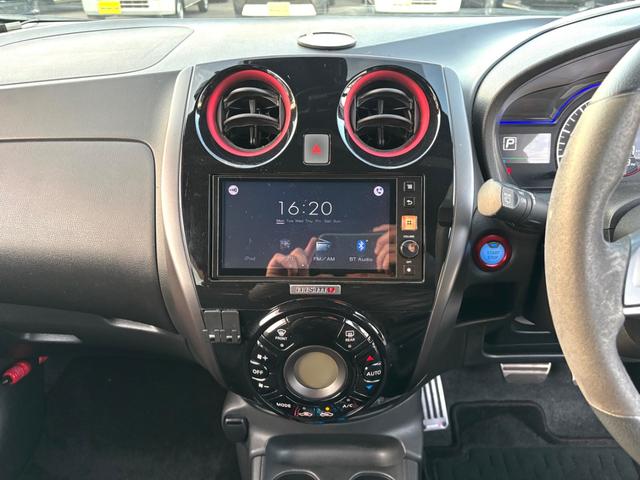 ノート e-パワーニスモ 1オーナー車 記録簿 禁煙車 エマブレ 車線逸脱警報 純正オーディオディスプレイ 全方位モニター USB Bluetooth 前後ドラレコ ETC インテリキー LEDライト 前後クリアランスソナー(16枚目)