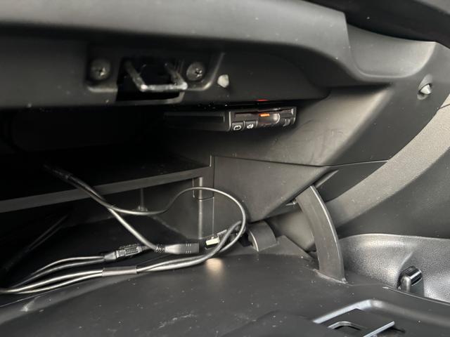 ノート e-パワーニスモ 1オーナー車 記録簿 禁煙車 エマブレ 車線逸脱警報 純正オーディオディスプレイ 全方位モニター USB Bluetooth 前後ドラレコ ETC インテリキー LEDライト 前後クリアランスソナー(19枚目)