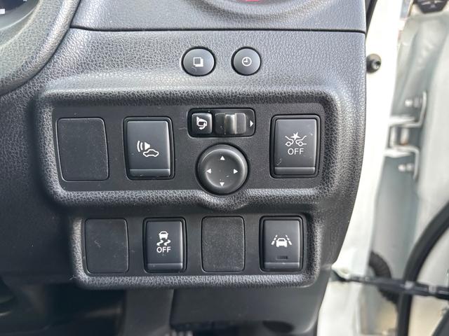 ノート e-パワーニスモ 1オーナー車 記録簿 禁煙車 エマブレ 車線逸脱警報 純正オーディオディスプレイ 全方位モニター USB Bluetooth 前後ドラレコ ETC インテリキー LEDライト 前後クリアランスソナー(22枚目)
