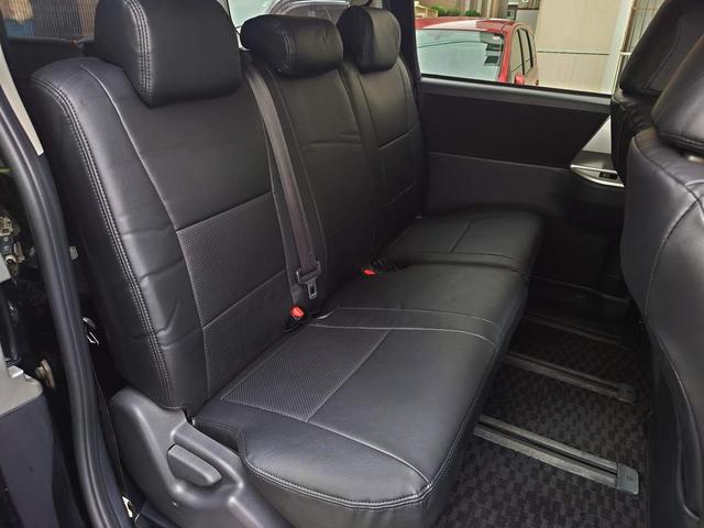 ヴォクシー ＺＳ　煌　ナビ　バックカメラ　ワンセグＴＶ　ＥＴＣ　両側パワースライドドア　ＨＩＤヘッドライト　スマートキー　シートカバー　フォグランプ（17枚目）