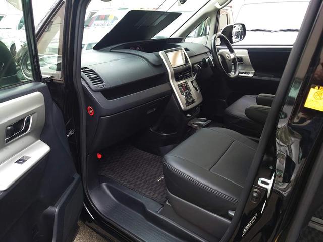 ヴォクシー ＺＳ　煌　ナビ　バックカメラ　ワンセグＴＶ　ＥＴＣ　両側パワースライドドア　ＨＩＤヘッドライト　スマートキー　シートカバー　フォグランプ（19枚目）