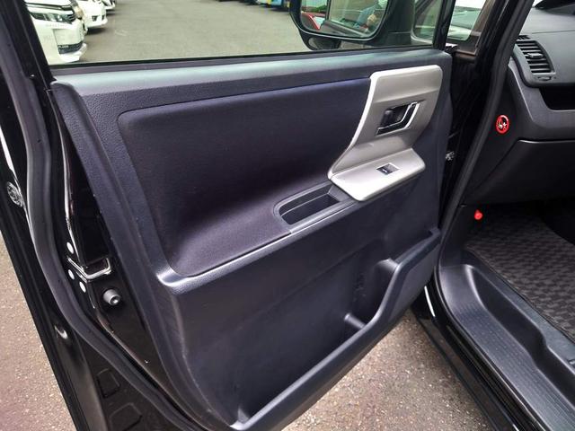 ヴォクシー ＺＳ　煌　ナビ　バックカメラ　ワンセグＴＶ　ＥＴＣ　両側パワースライドドア　ＨＩＤヘッドライト　スマートキー　シートカバー　フォグランプ（20枚目）