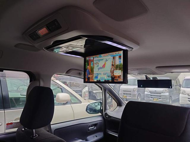 ヴォクシー ハイブリッドV ナビ バックカメラ フルセグTV Bluetooth接続 リアフリップダウンモニター ETC スマートキー 両側パワースライドドア HIDヘッドライト 社外アルミ 7人乗り(28枚目)