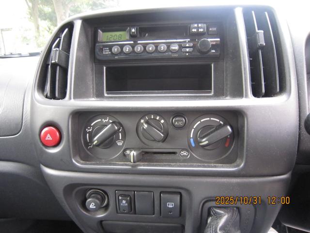 エブリイ ジョインターボDX-II オートマ 4WD(5枚目)