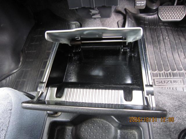 エブリイ ジョインターボDX-II オートマ 4WD(8枚目)